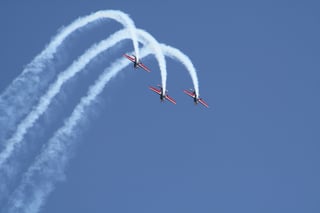 aircraft-1282722_1920.jpg